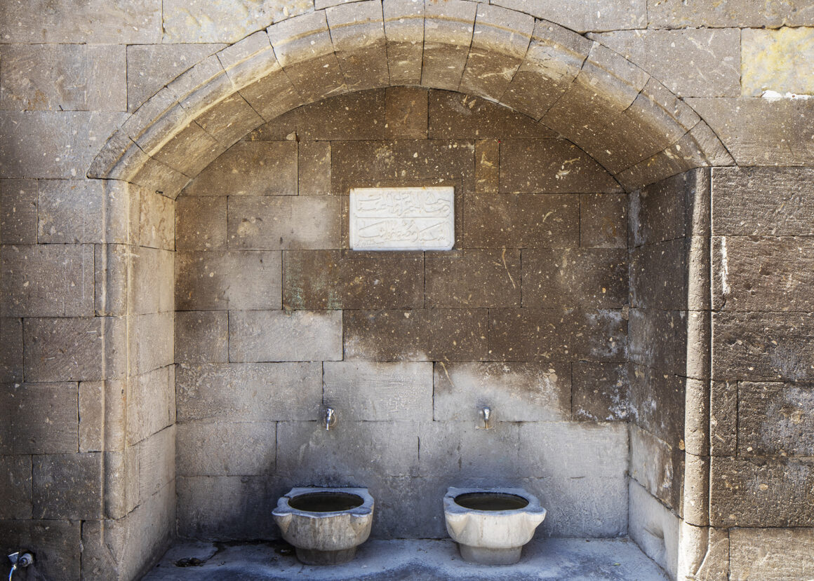 Who is Mustafa Pasha?