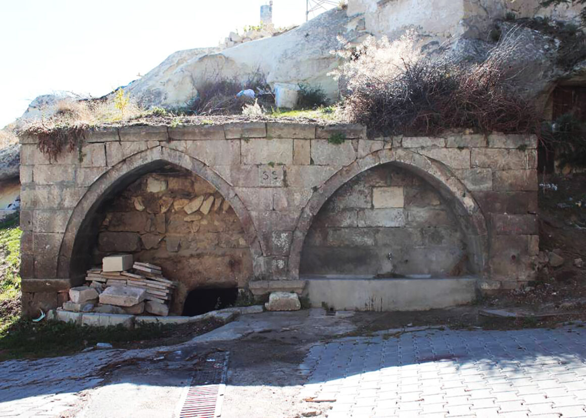 Who is Mustafa Pasha?