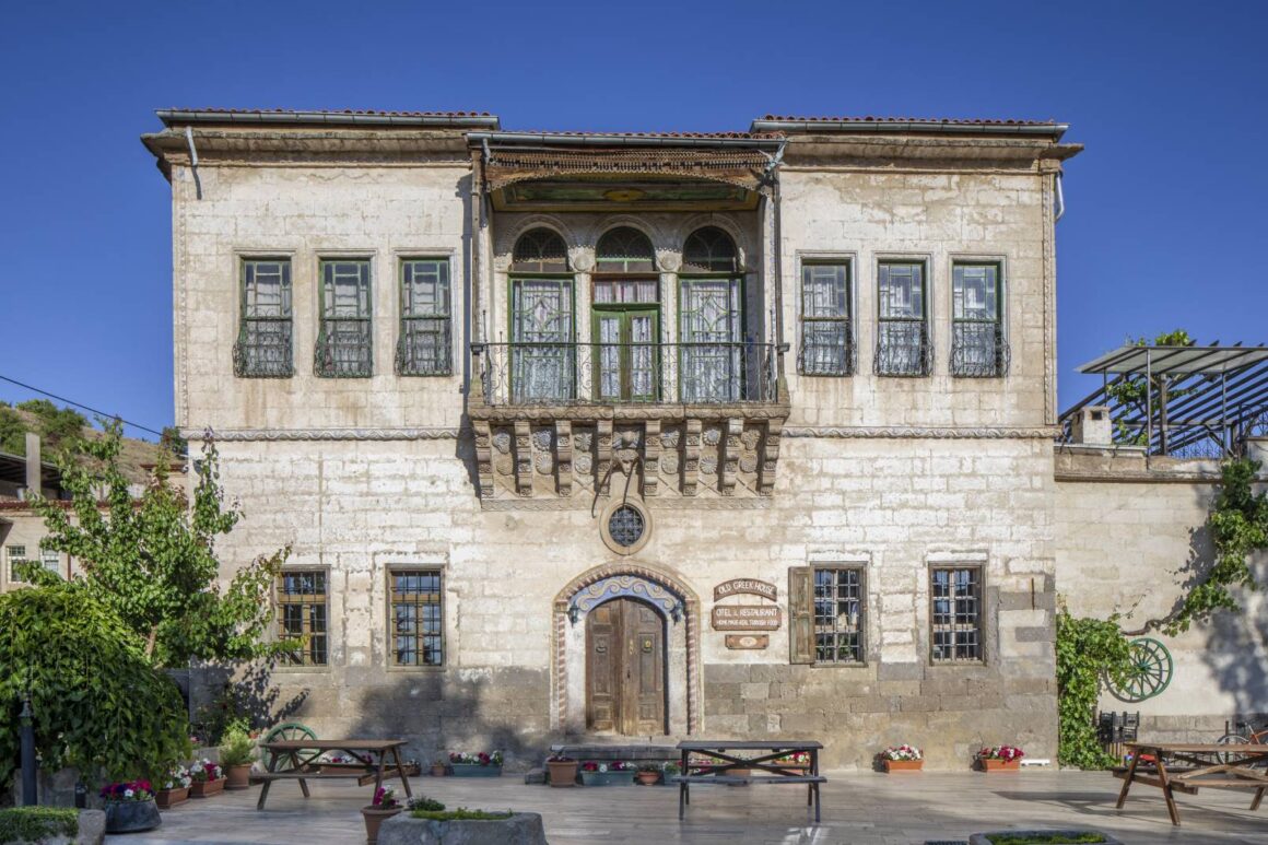 Temel Öztürk Mansion