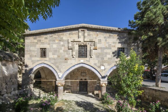 Konstantin ve Helena (Eleni) Kilisesi